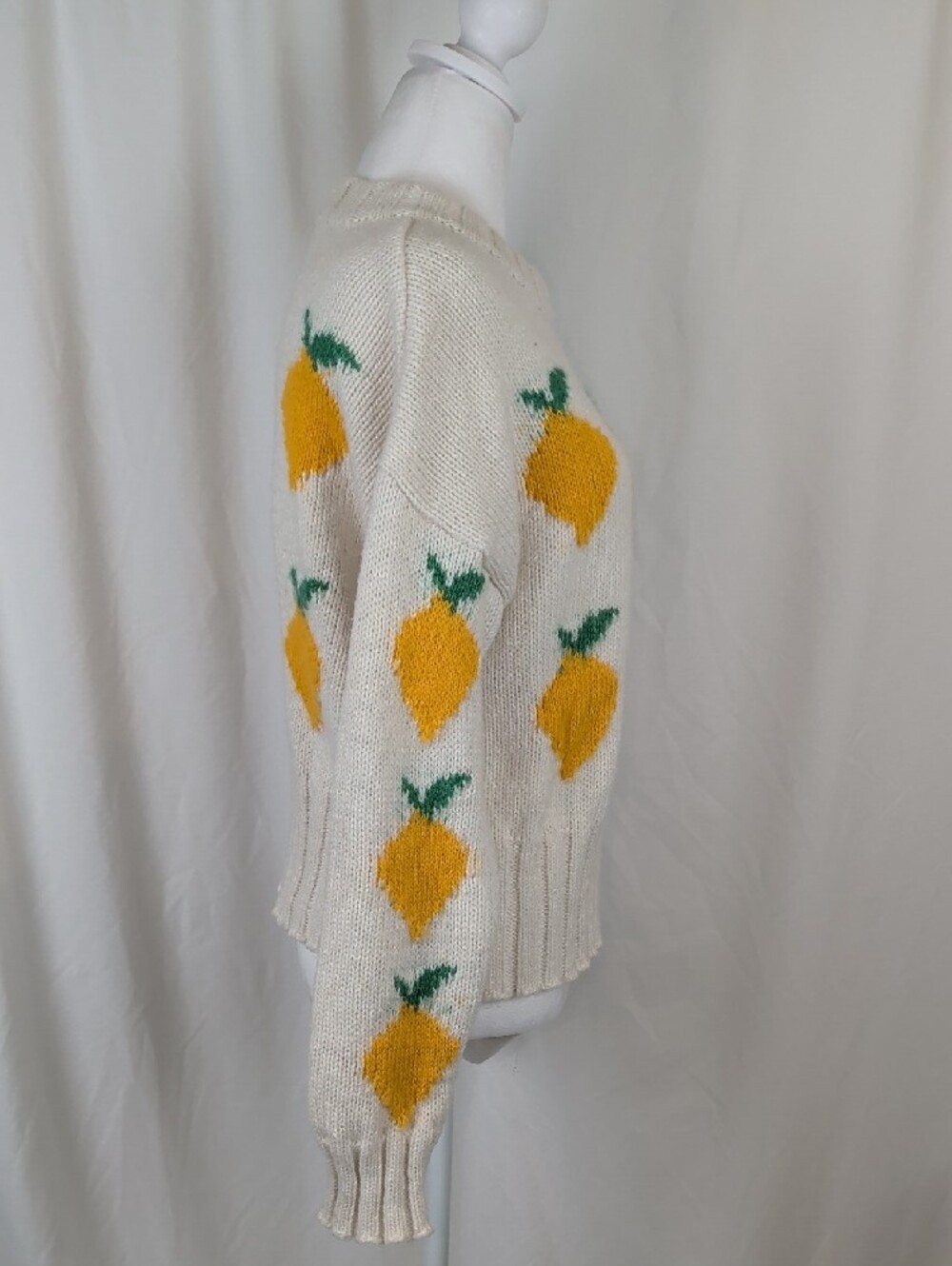 EUC Daisy Street White Lemon Knit Crop Sweater M - Picture 6 of 13